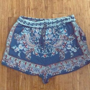 NWOT Angie boho shorts